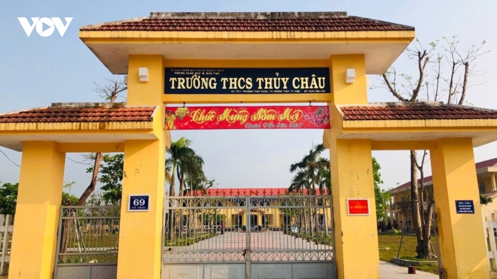 Nữ sinh lớp 7 ở Huế bị đánh hội đồng giữa đường
