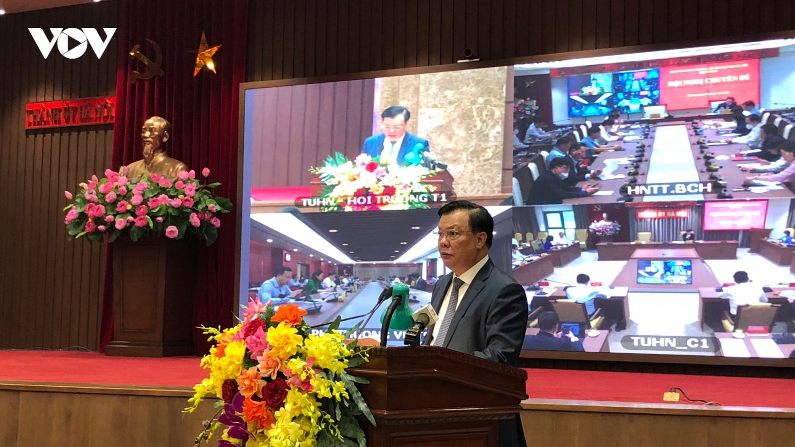 Bí thư Hà Nội: "Thiết lập kỷ cương quản lý dự án và sử dụng đất đai"