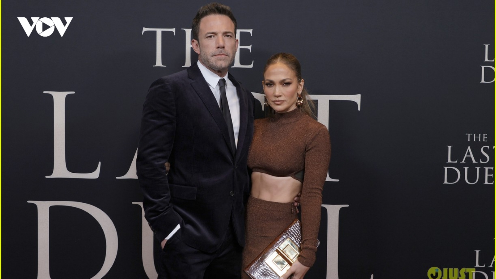 Jennifer Lopez xác nhận đã đính hôn với Ben Affleck