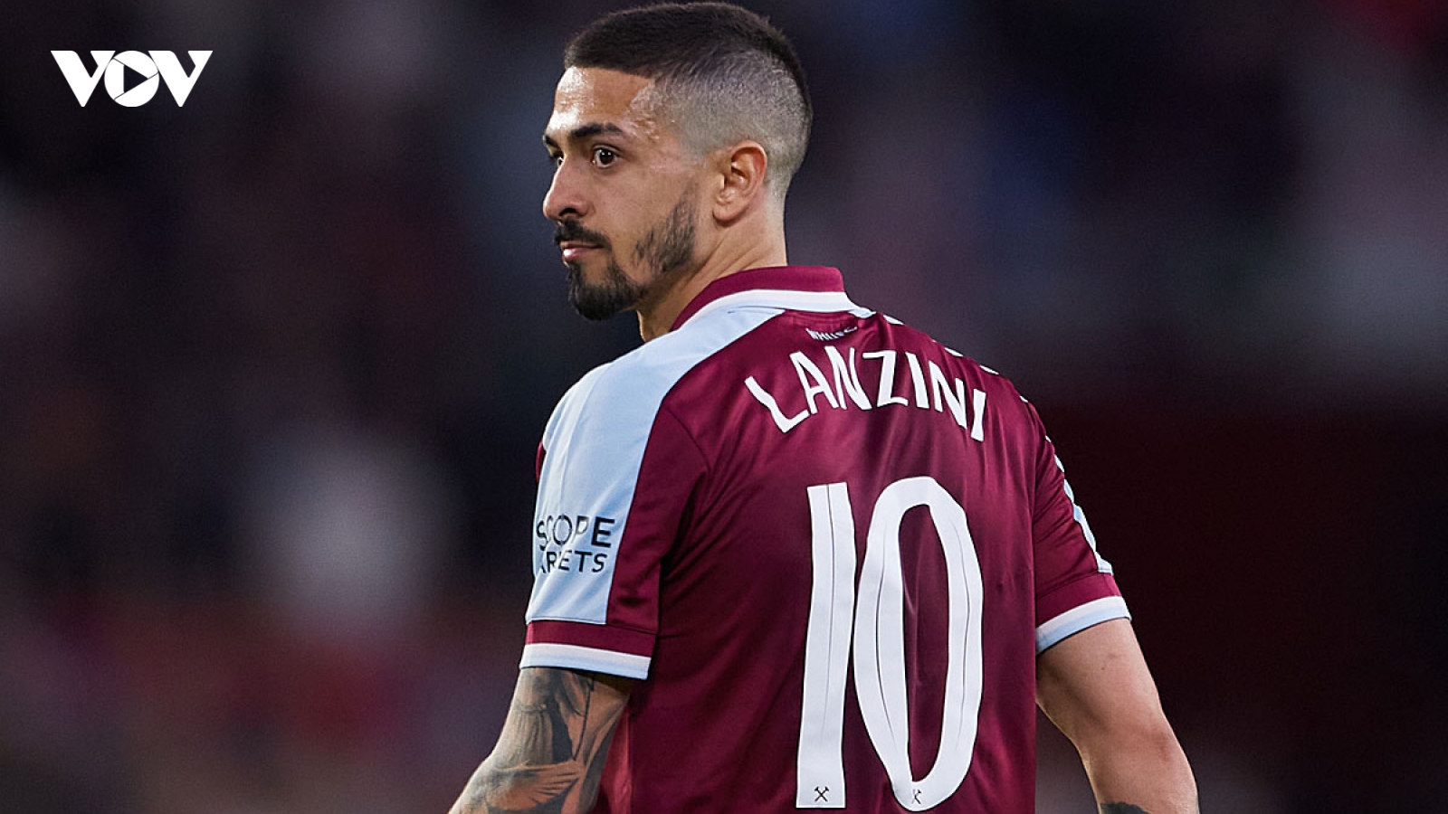 Ngôi sao Premier League may mắn thoát chết khi gặp tai nạn ô tô