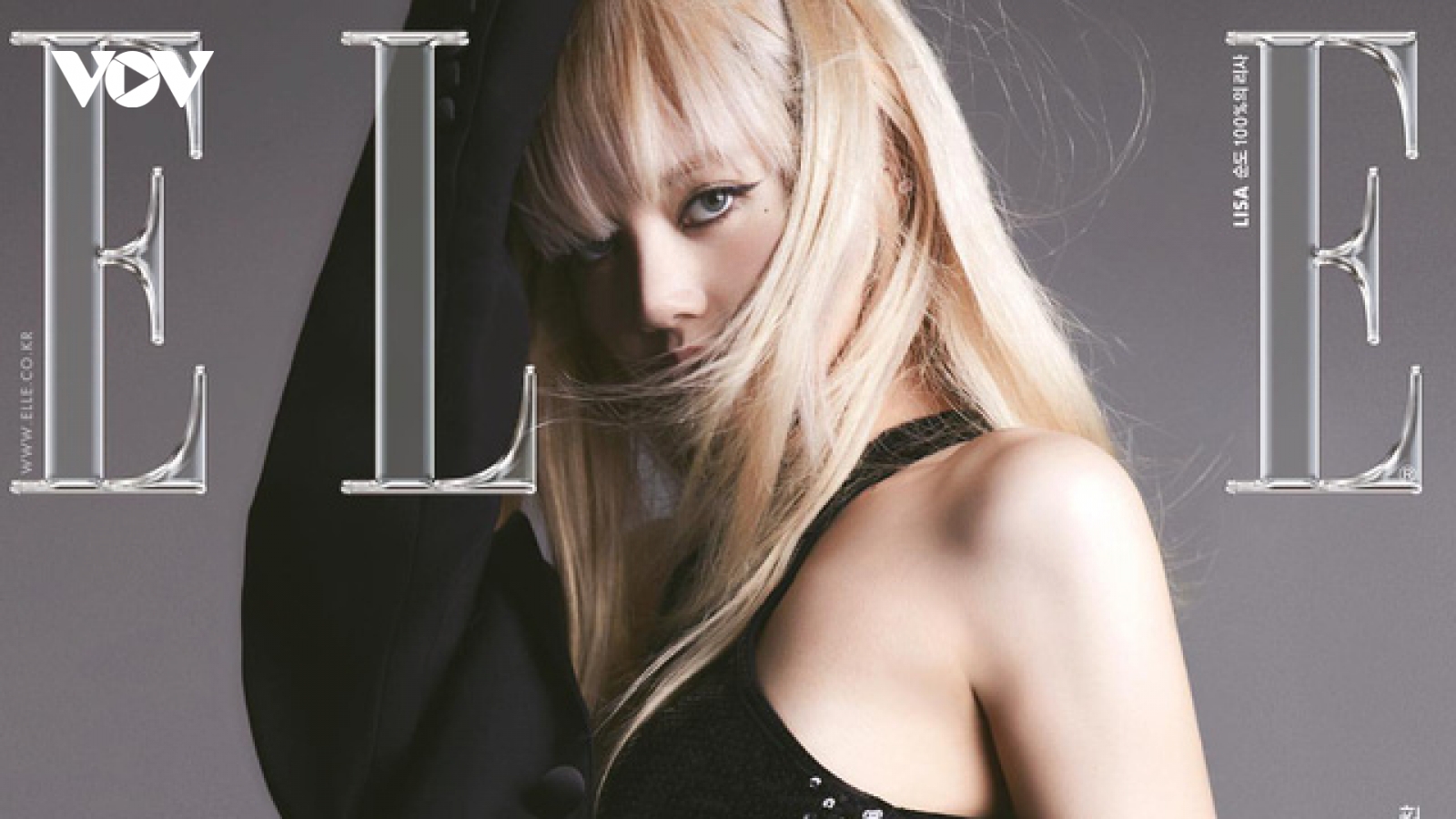 Lisa (BLACKPINK) hút hồn trong loạt ảnh bìa tạp chí