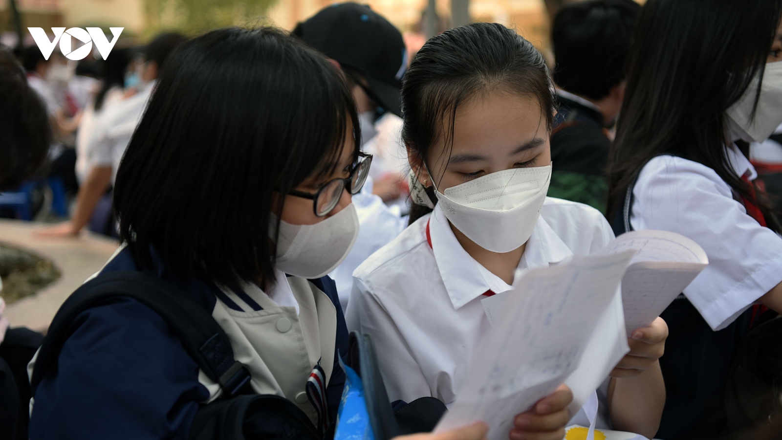 "Ngay cả khi đủ điều kiện miễn thi tốt nghiệp THPT, thí sinh vẫn nên thi để thêm cơ hội"