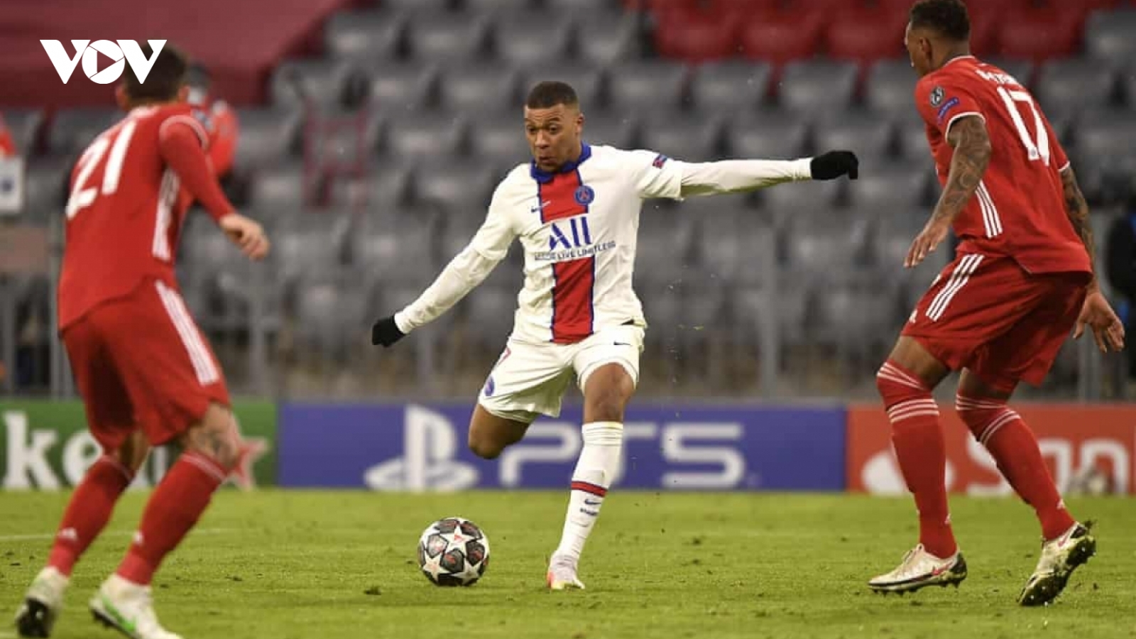 Ngày này năm xưa: Mbappe "nhấn chìm" Bayern Munich