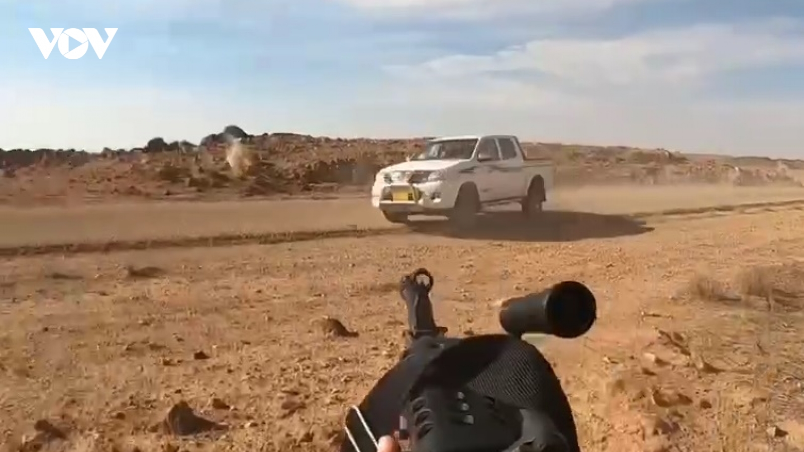 Dân quân Iraq phục kích nhả đạn tiêu diệt phiến quân IS
