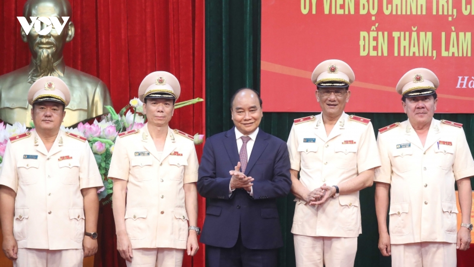 Chủ tịch nước Nguyễn Xuân Phúc thăm, làm việc với Cục An ninh nội địa