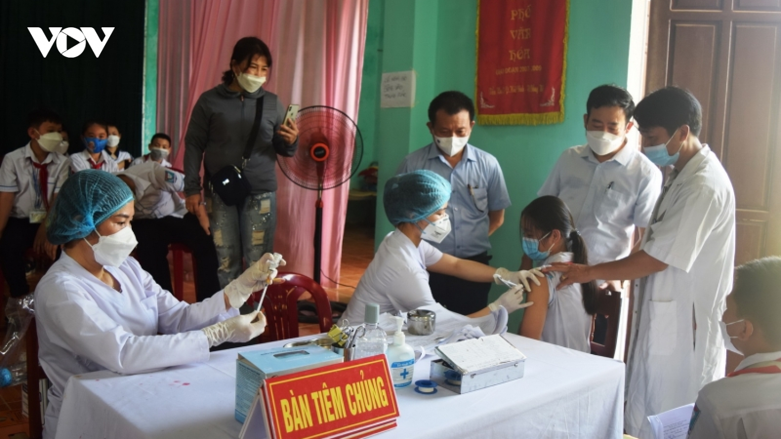 Quảng Bình đã tiêm 1.200 mũi vắc xin phòng Covid-19 cho trẻ 5 đến dưới 12 tuổi