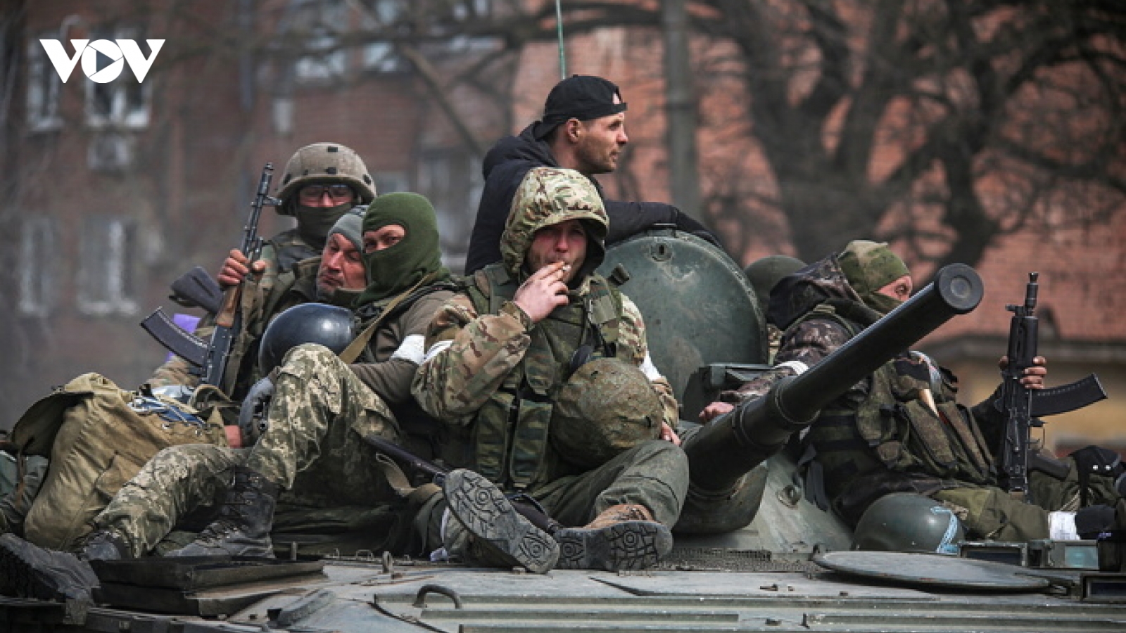 Nga thay đổi chiến thuật, mặt trận phía Đông và phía Nam Ukraine “nóng rẫy”