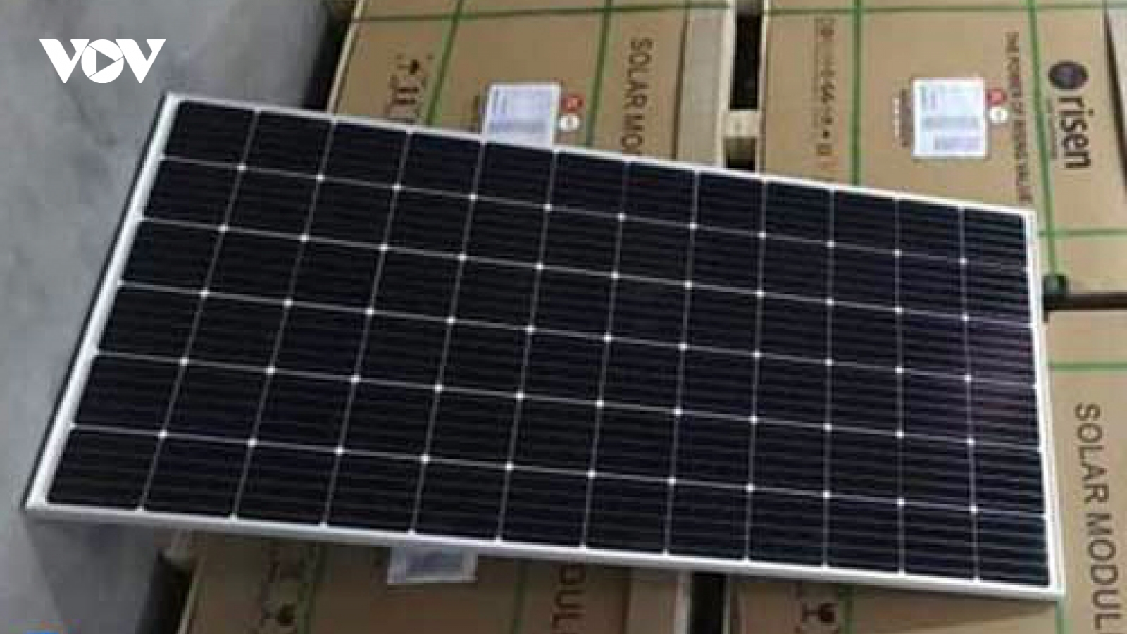 Sau mật ong, Mỹ lại điều tra bán phá giá, chống trợ cấp pin mặt trời nhập từ Việt Nam