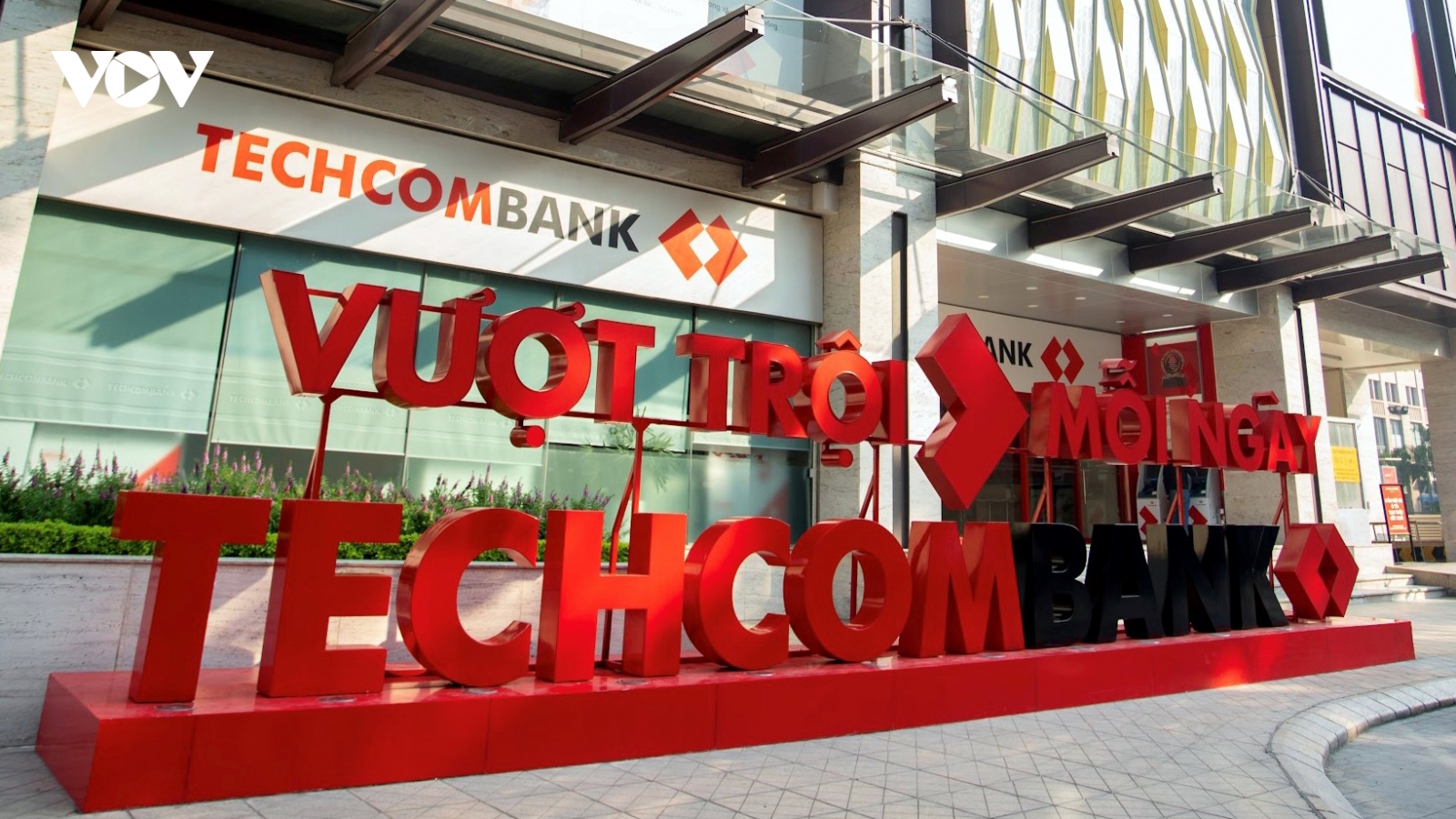 Techcombank lợi nhuận trước thuế 6.800 tỷ đồng trong quý I/2022