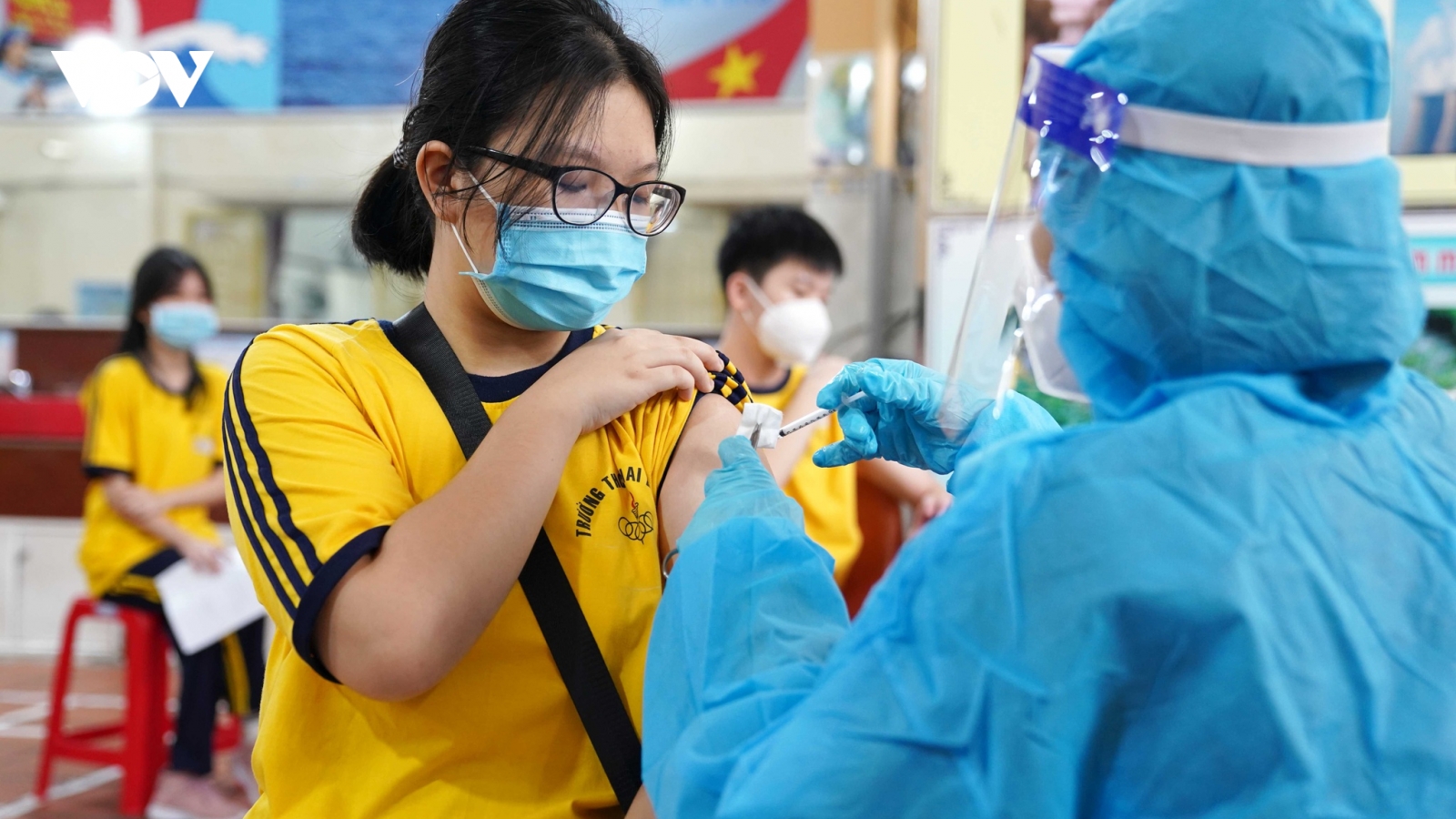 Phụ huynh cần lưu ý những dấu hiệu sau khi trẻ tiêm vaccine Covid-19
