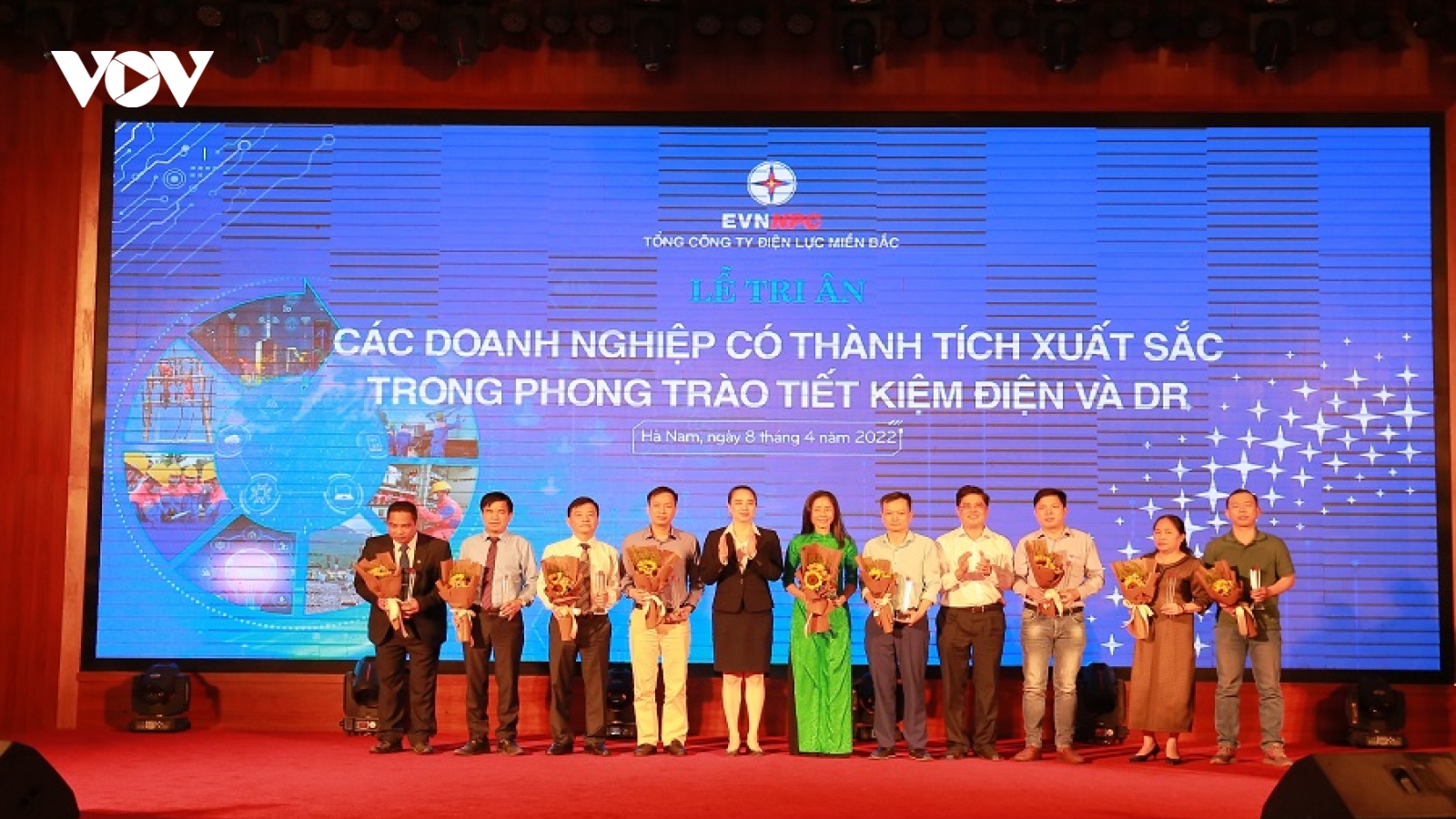 Tổng công ty Điện lực miền Bắc đồng hành cùng khách hàng