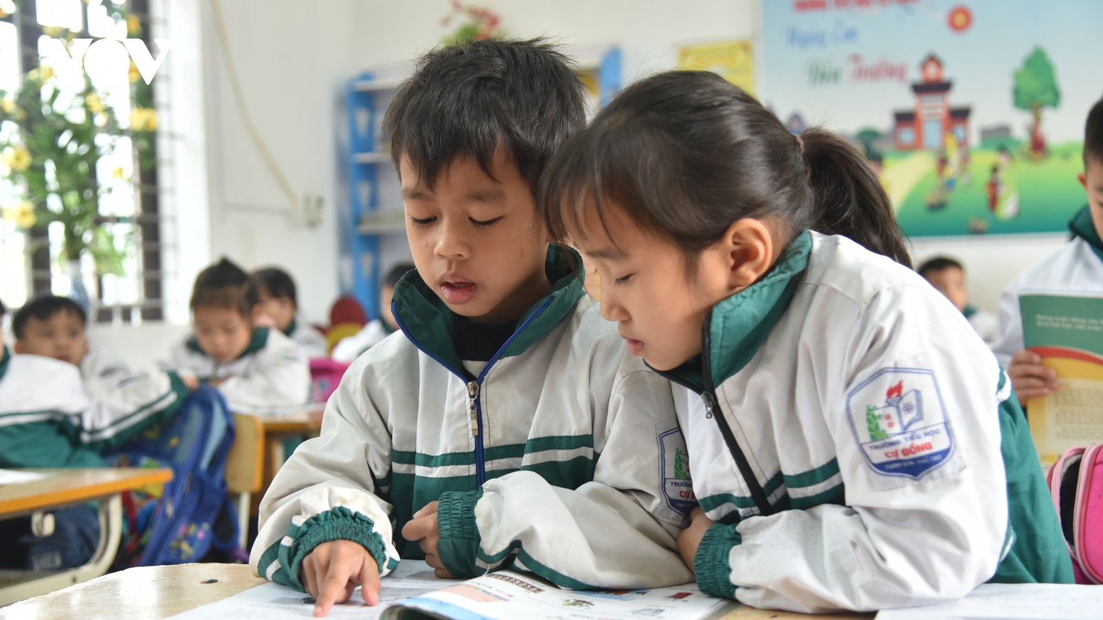 Học sinh từ lớp 1 đến lớp 6 tại Hà Nội đi học trực tiếp từ ngày 6/4