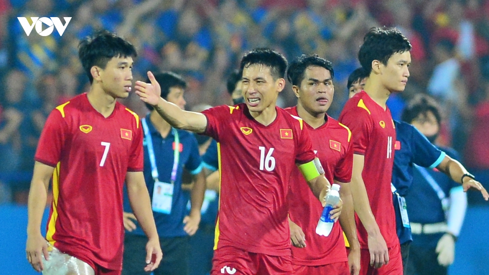 Hùng Dũng bật khóc khi U23 Việt Nam vào chung kết gặp U23 Thái Lan