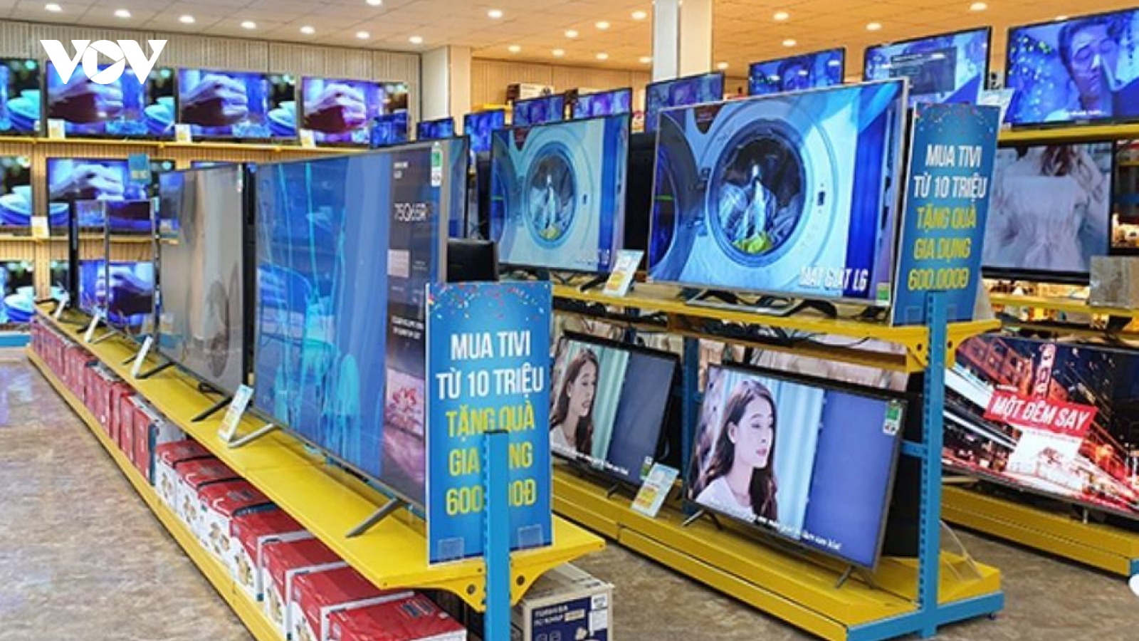 Có nên mua TV, tủ lạnh... hàng trưng bày bán đại hạ giá?