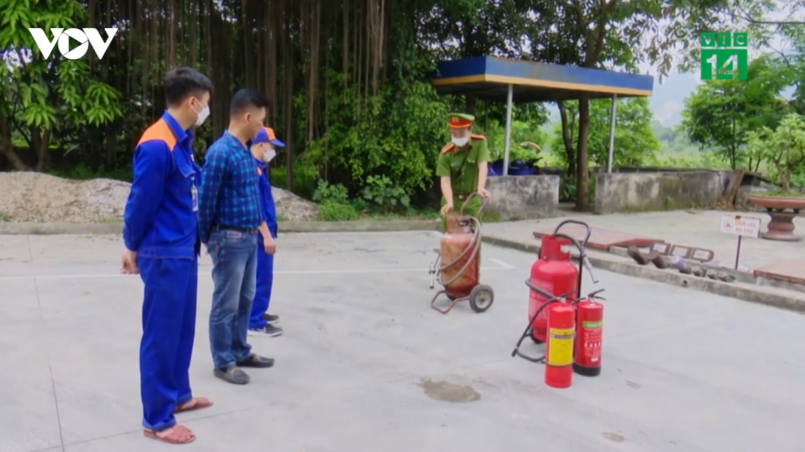 Tiềm ẩn cháy nổ tại các cơ sở kinh doanh xăng dầu mùa nắng nóng