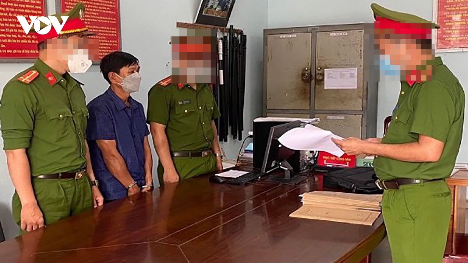 Bắt đối tượng có hành vi dâm ô 2 bé gái