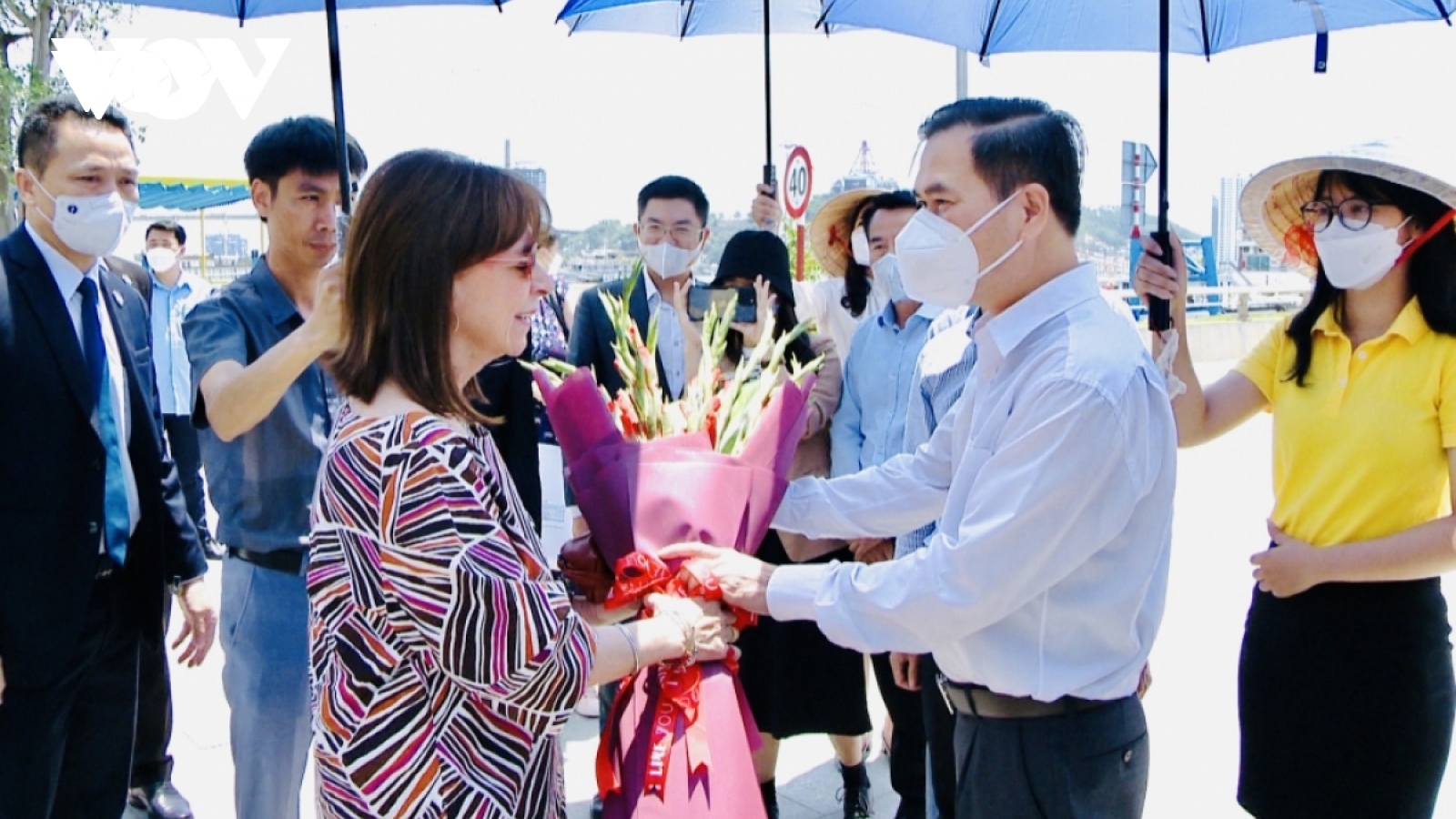 Greek President Katerina Sakellaropoulou visits Ha Long Bay