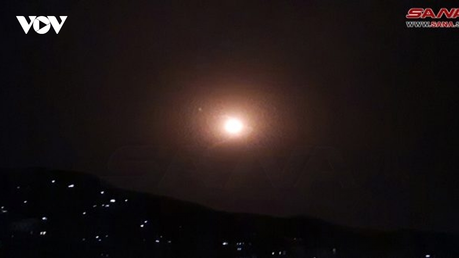 Israel tấn công tên lửa vào miền Trung Syria khiến 12 người thương vong