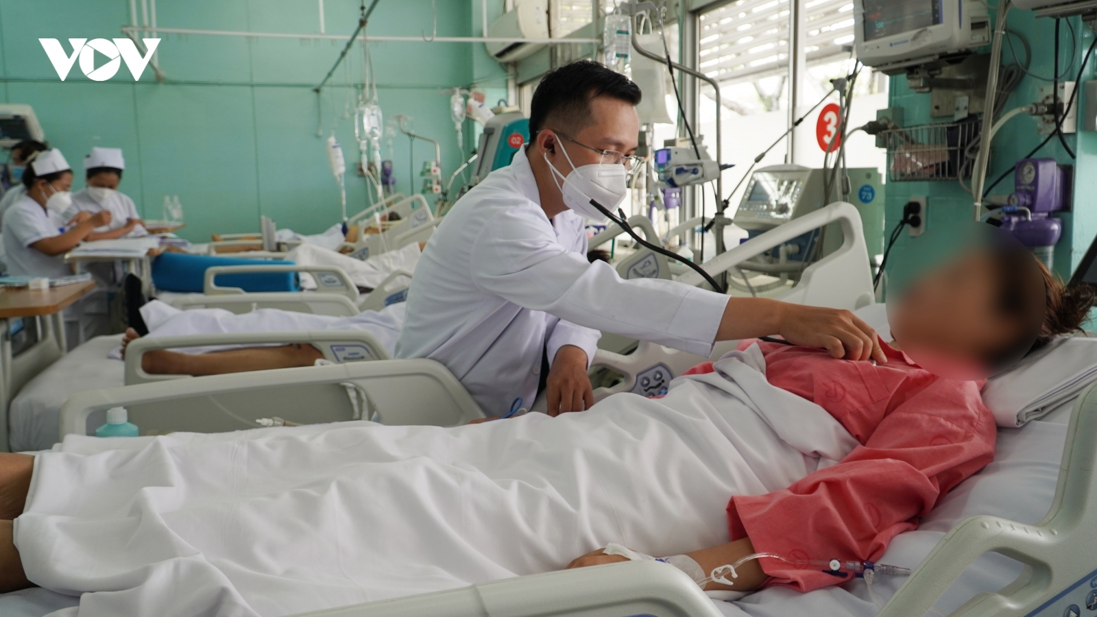 Cứu sống bệnh nhân biến chứng nguy kịch sau khi tiêm filler