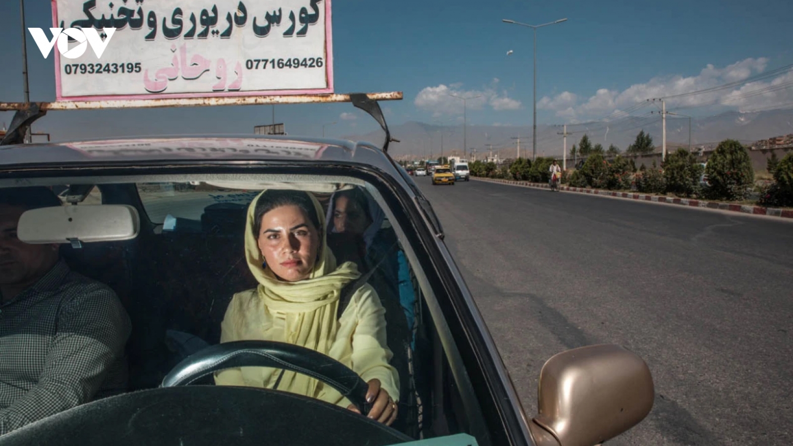 Taliban ngừng cấp giấy phép lái xe cho phụ nữ ở Afghanistan