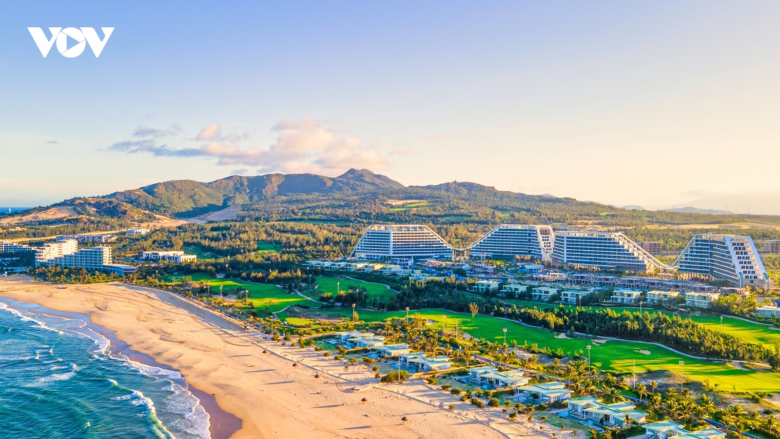 FLC Grand Hotel Quy Nhơn giành "cú đúp" giải thưởng BĐS Châu Á Thái Bình Dương 2022