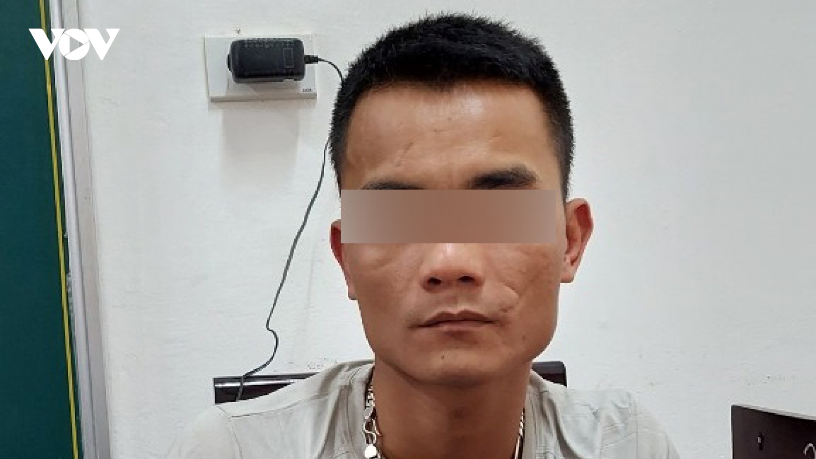 Tạm giữ tài xế xe đầu kéo “kiếm thêm” bằng bán ma túy