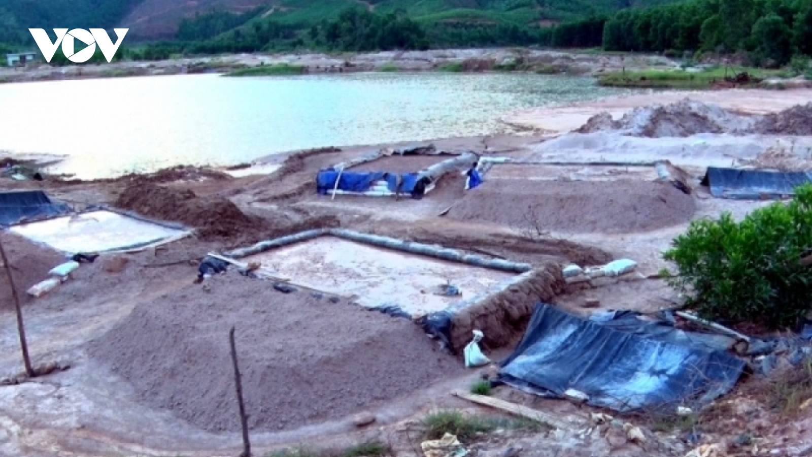 Quảng Nam đóng cửa mỏ vàng Bồng Miêu