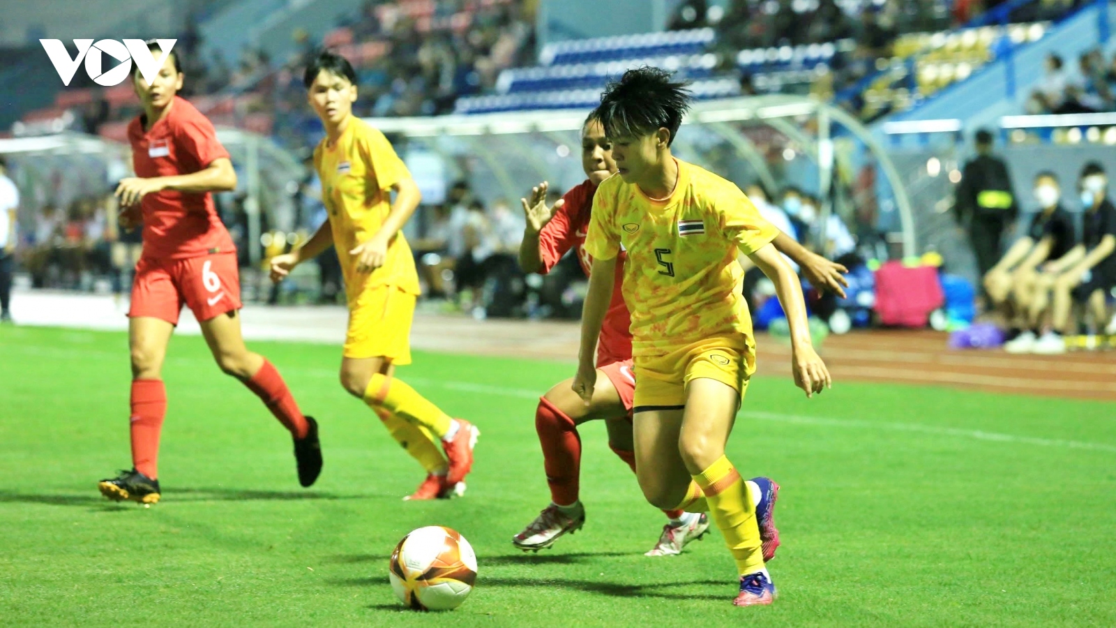 Bóng đá nữ SEA Games 31: Thái Lan thắng đậm Singapore