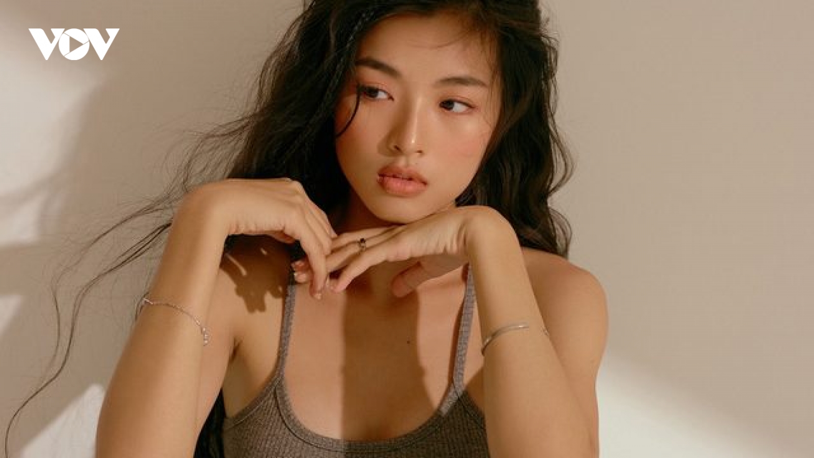 Lan Thy: "Tôi từng tự ti và phải vượt qua chính mình khi đóng "Em và Trịnh"
