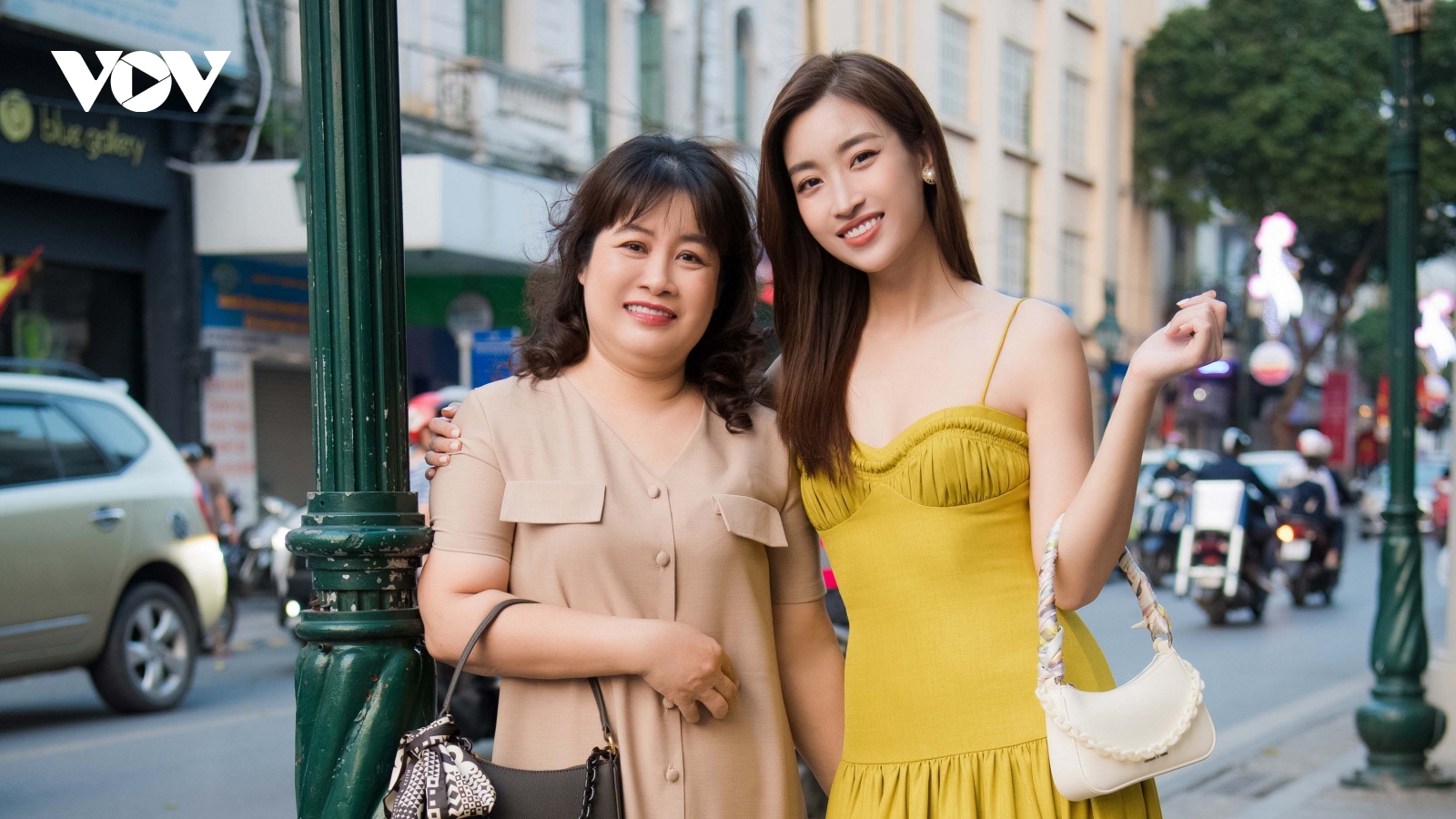 Đỗ Mỹ Linh chia sẻ cảm xúc nhân Ngày của Mẹ