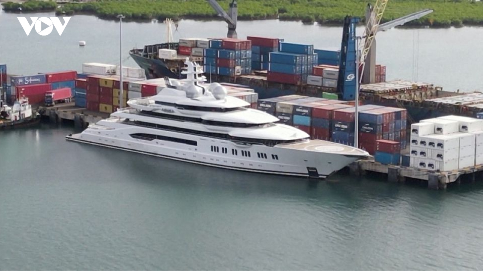 Fiji bắt giữ siêu du thuyền của nhà tài phiệt Nga theo đề nghị của Mỹ