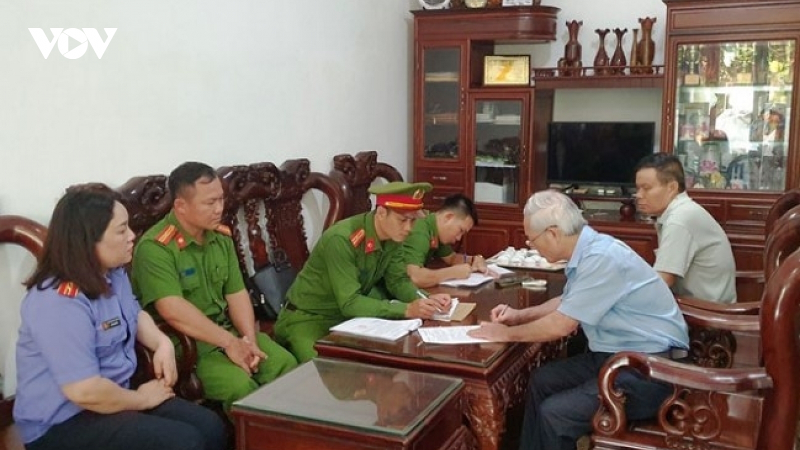 Lập khống hồ sơ, nguyên Hiệu trưởng Trường CĐSP Đắk Lắk và kế toán bị truy tố