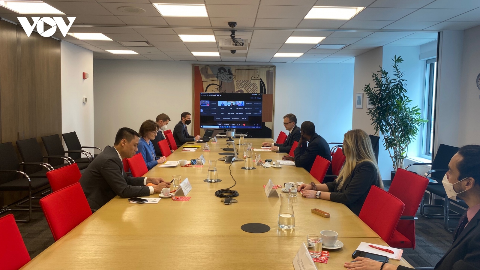 Việt Nam đồng tổ chức thảo luận về Bảo vệ nguồn nước và cơ sở hạ tầng trong xung đột 