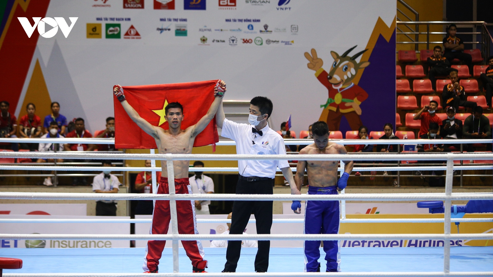 Võ sĩ Kick boxing Việt Nam hạ gục đối thủ, giành điểm tuyệt đối tại SEA Games 31