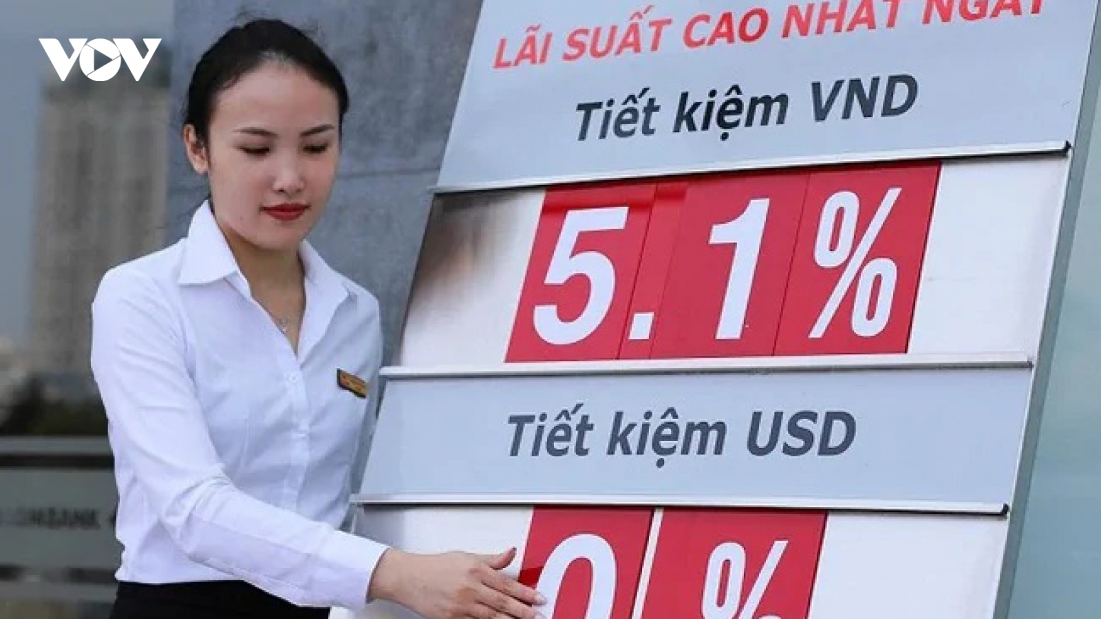 Ngân hàng đua nhau nâng lãi suất huy động: Doanh nghiệp lo ảnh hưởng