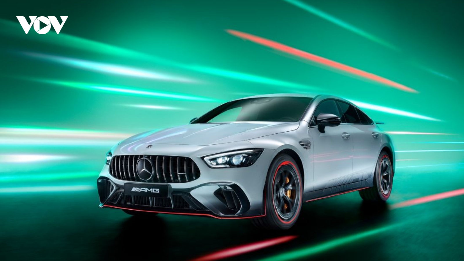 Mercedes-AMG GT 63 S E Performance có thêm gói trang bị F1 giá 580 triệu đồng