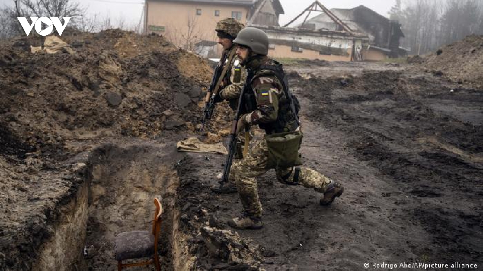 Nga dốc toàn lực bao vây Severodonetsk, nhằm kiểm soát toàn bộ Lugansk