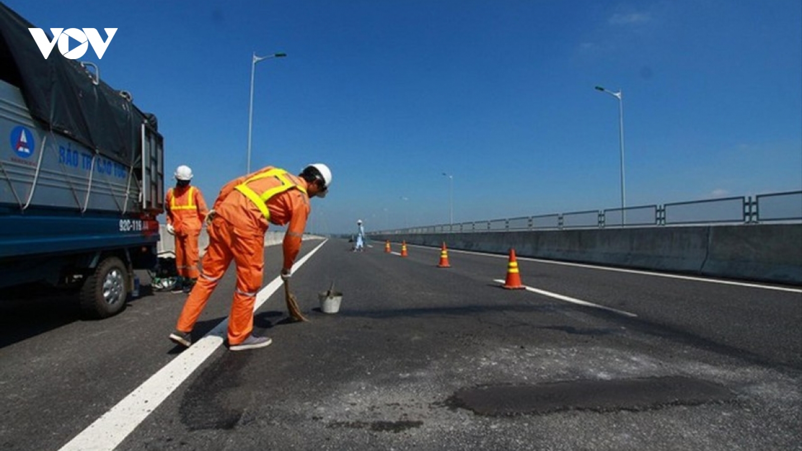 Bộ GTVT tiếp tục yêu cầu VEC khắc phục ngay hư hỏng trên cao tốc Đà Nẵng-Quảng Ngãi