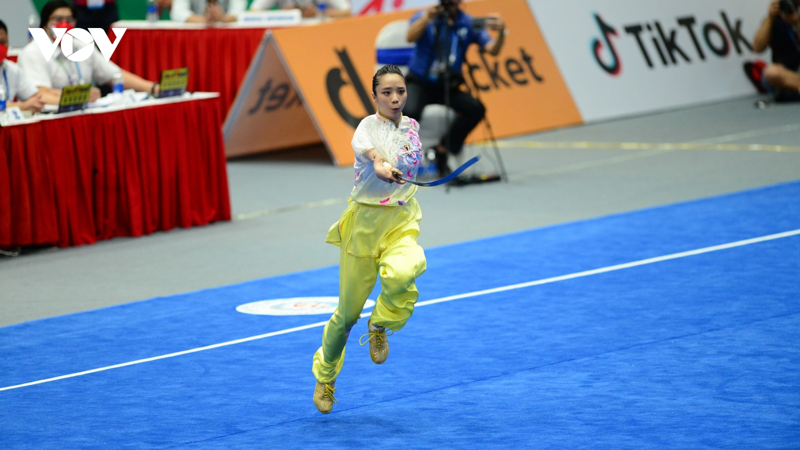 Hoa khôi Wushu Dương Thúy Vi: HCV SEA Games vẫn khất "nợ mẹ chàng rể"