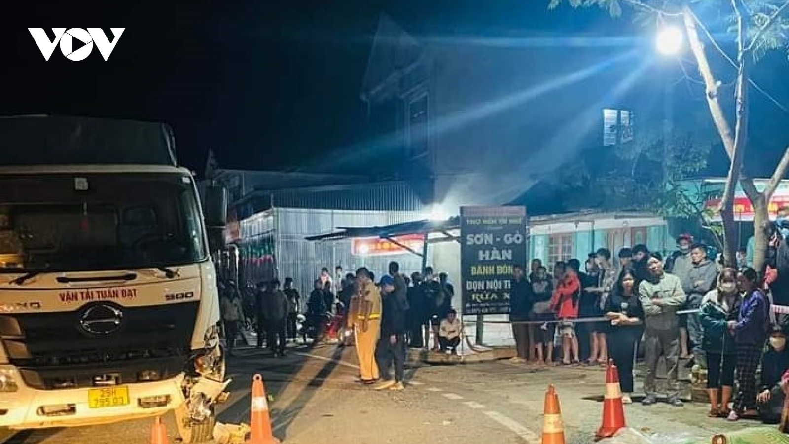 Xe ô tô tải va chạm với xe mô tô ở Yên Bái khiến 2 người tử vong tại chỗ