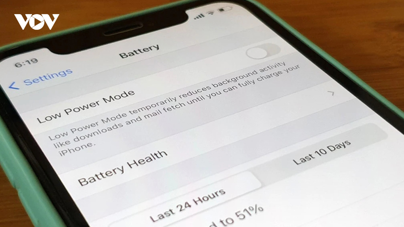 Apple có thể bị phạt 900 triệu USD vì làm chậm iPhone cũ