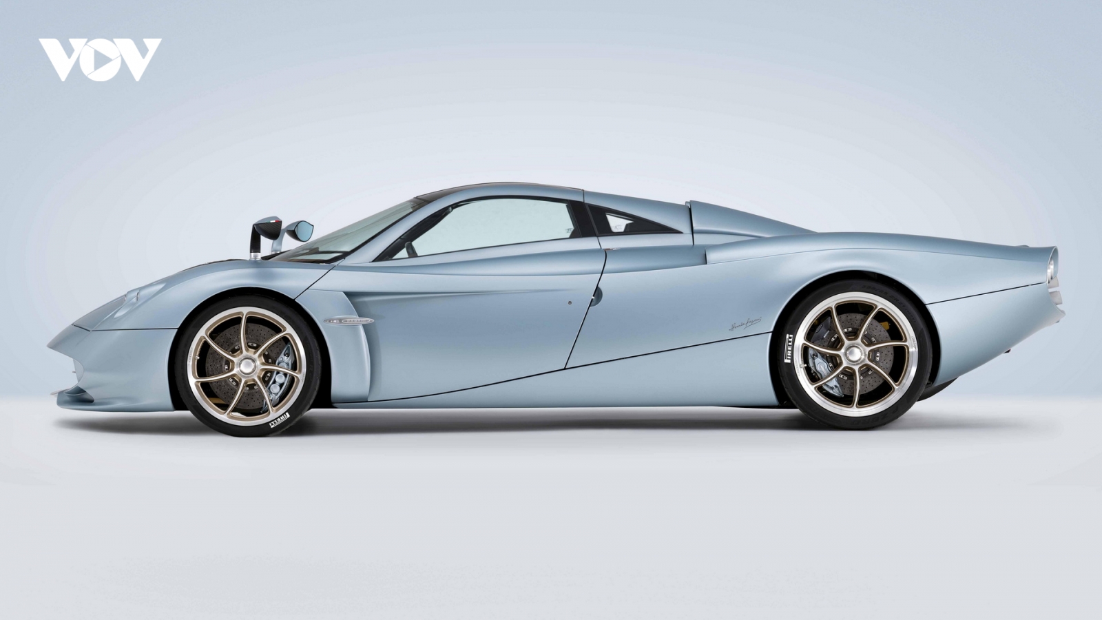 Cận cảnh Pagani Huayra Codalunga giá 7,35 triệu USD
