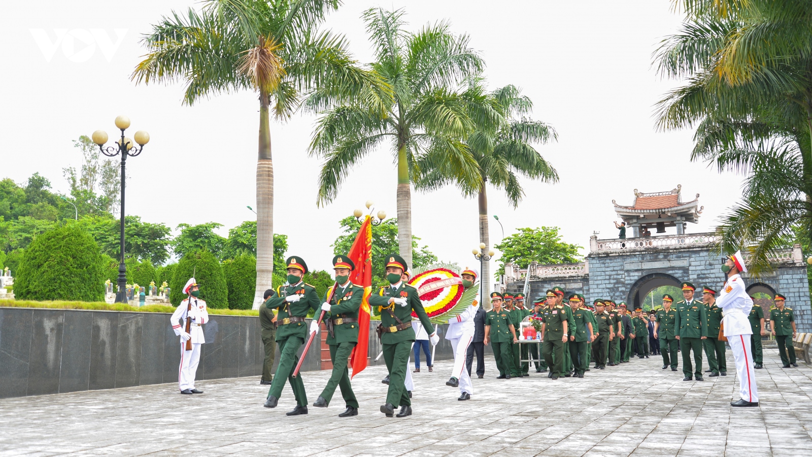 Truy điệu, an táng hài cốt liệt sĩ quân tình nguyện Việt Nam hy sinh tại Lào