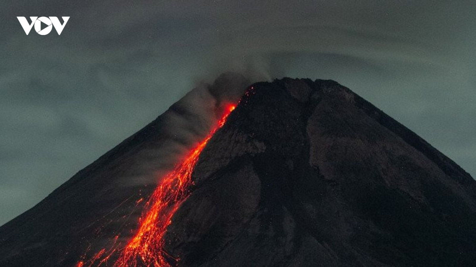 Hơn 100 vụ lở tuyết xảy ra tại núi lửa Merapi ở Indonesia