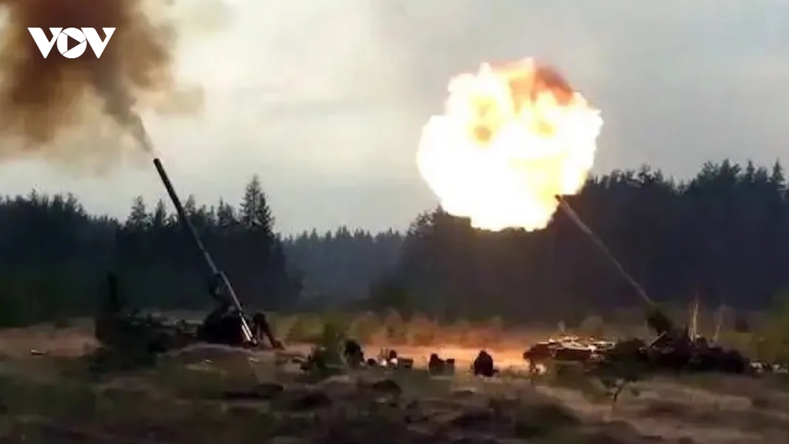 Nga tấn công dồn dập hậu cứ Ukraine, chiếm thêm đất ở Donbass
