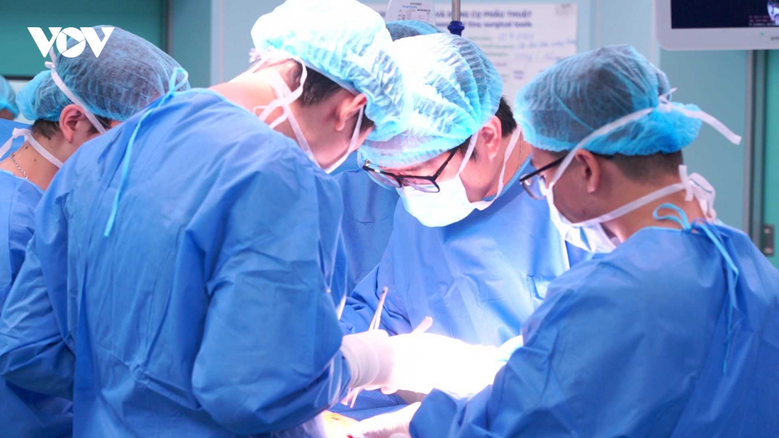 Vinmec đưa đội ngũ chuyên gia hàng đầu về Quảng Ninh, Hải Phòng