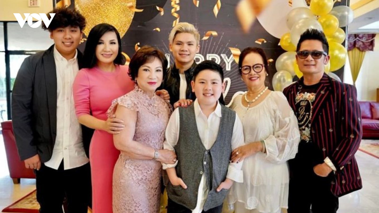 Bằng Kiều được vợ cũ chúc mừng vì đã có thêm "của để dành"