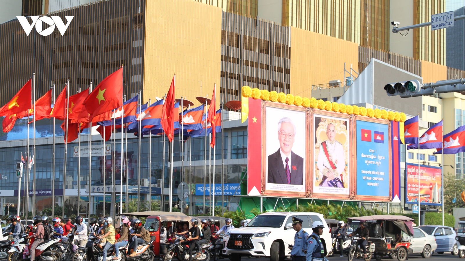 Thương mại song phương Việt Nam-Campuchia hướng mục tiêu trên 10 tỷ USD