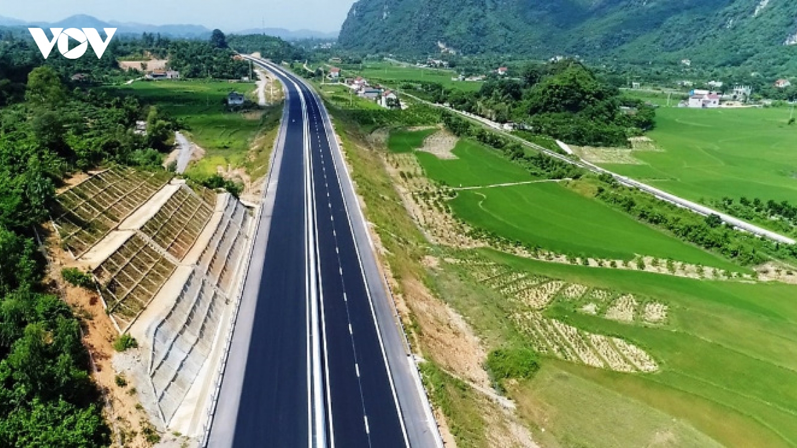 Sơn La điều chỉnh chủ trương đầu tư dự án tuyến đường Hòa Bình - Mộc Châu