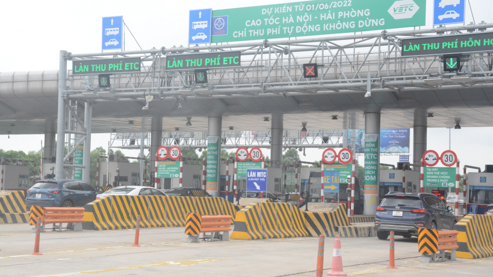 Cao tốc Hà Nội - Hải Phòng chỉ thu phí tự động không dừng: Bước đầu suôn sẻ
